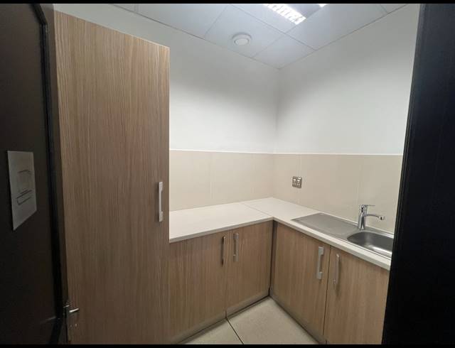 210M² OFFICE TO LET IN ROSEBANK